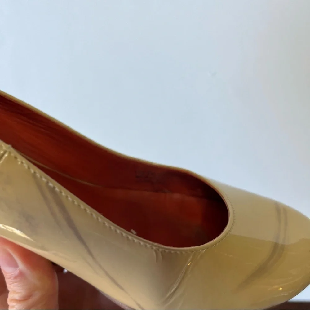 Cole Haan Nude Closed Toe Wedge Heel Shoes 7.5